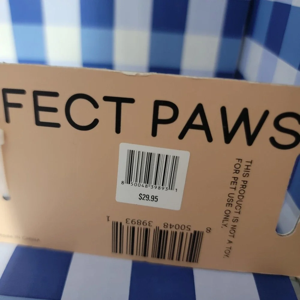 Bath & Body Works | Medium Gingham Collar